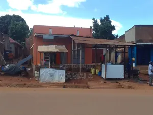 10bdrm House in Kabaka Land, Central Division for sale