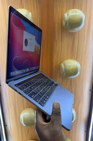 Laptop Apple MacBook Pro 16GB Intel Core i7 SSD 512GB