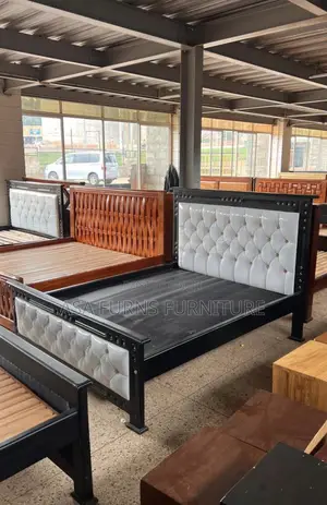 5by6 Lether Bed