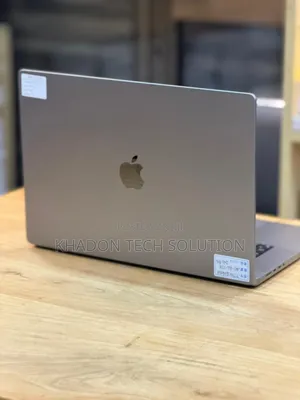 Laptop Apple MacBook Pro 2021 M1 16GB Apple M1 Pro SSD 512GB