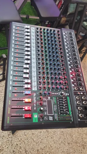 16 Channel Audio Mixer Console