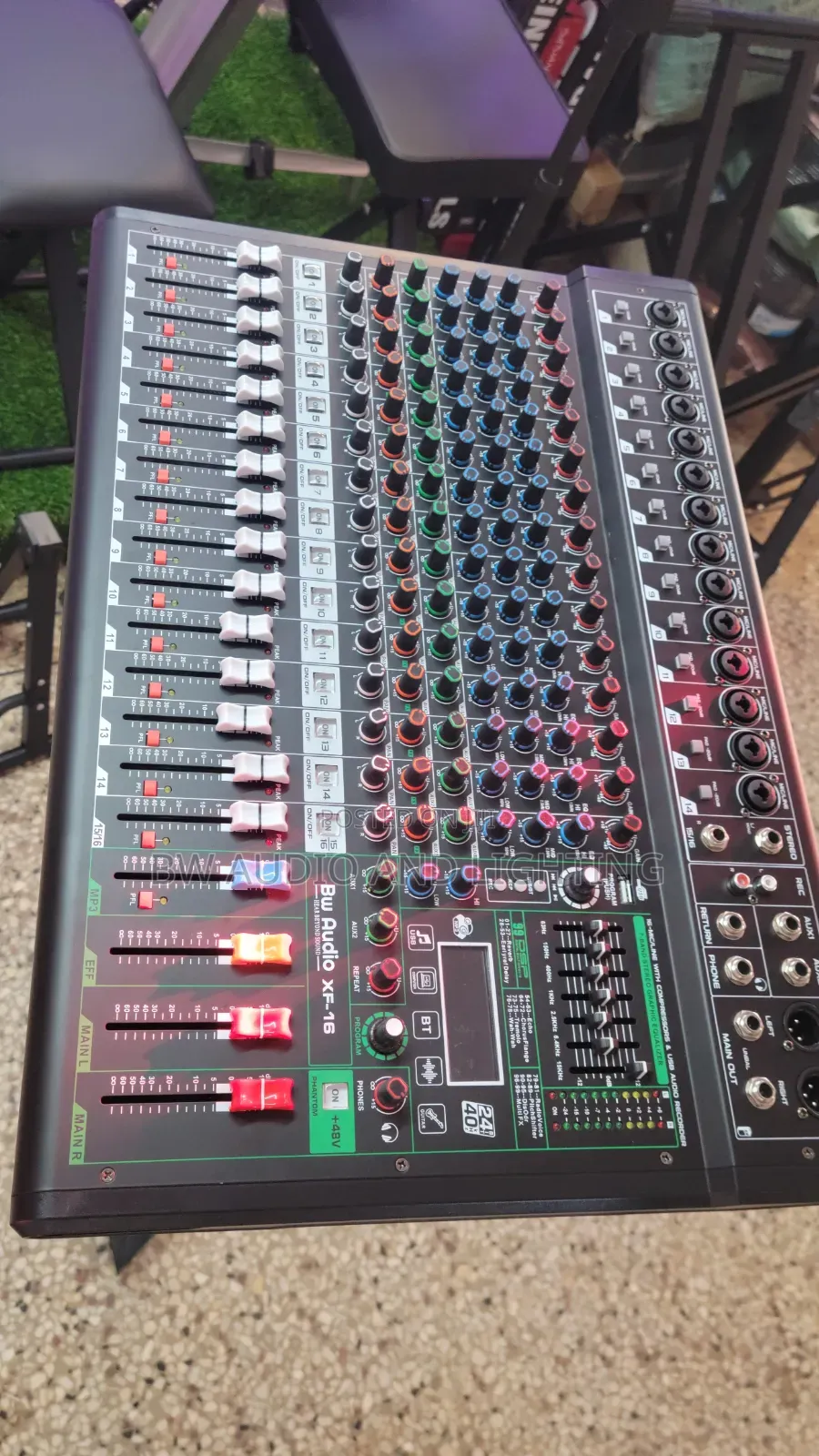 16 Channel Audio Mixer Console