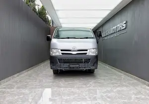 Toyota HiAce 2013 Silver