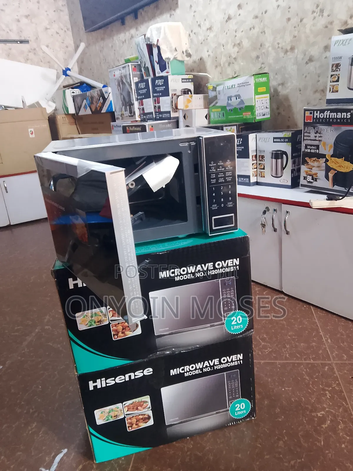 Digital Hisense Microwave 20l
