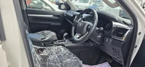 Toyota Hilux 2018 White