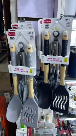 3-Piece Silicone Kitchen Utensil Set With Wooden Handle (Spoon, Turner