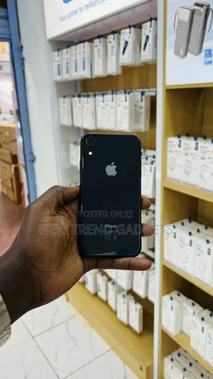 Apple iPhone XR 64 GB Black