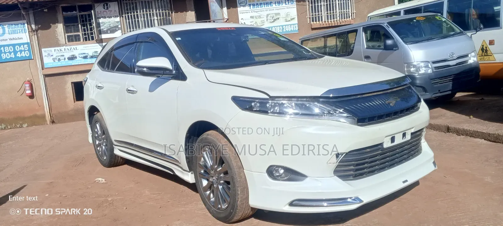 Toyota Harrier 2.0 4WD 2017 White