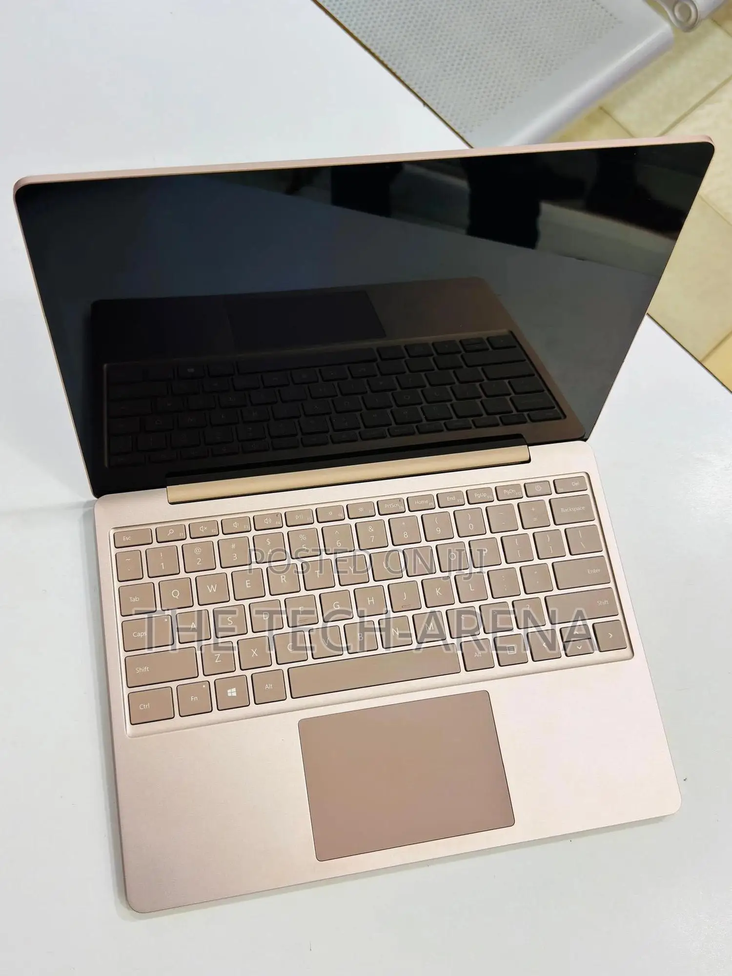 New Laptop Microsoft Surface 8GB Intel Core i5 SSD 512GB