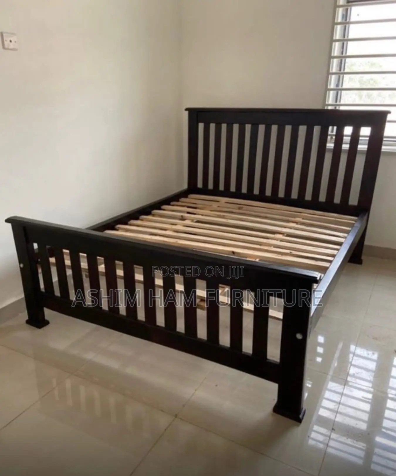 Bed Wooden in Black