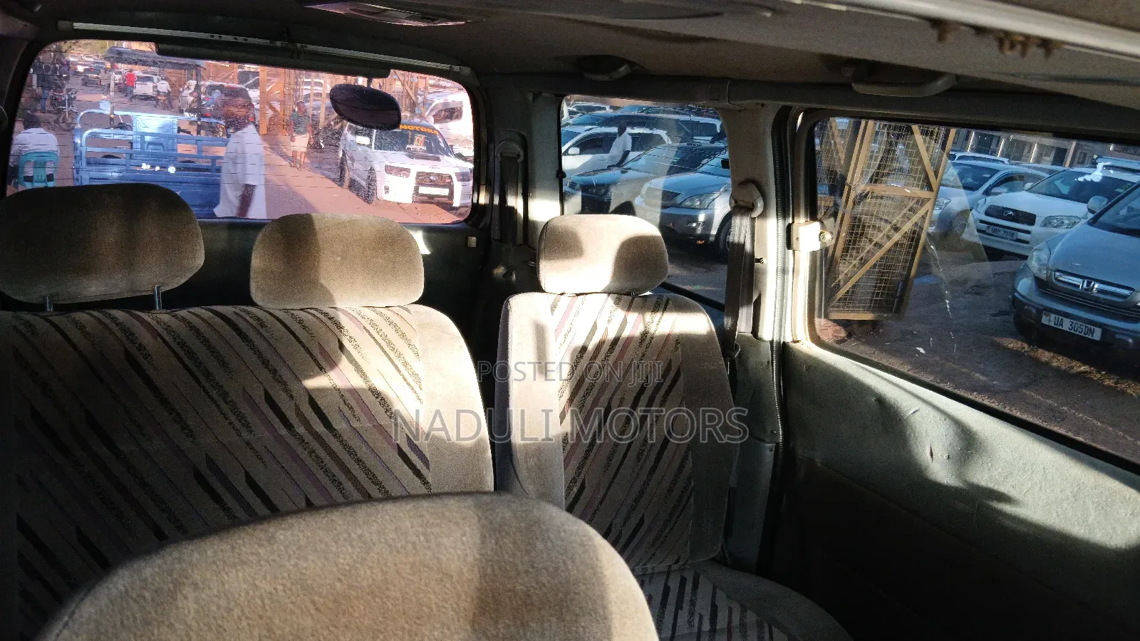 Toyota Regius 1999