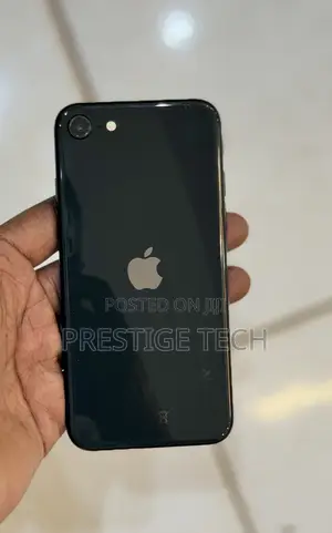 Apple iPhone SE (2020) 64 GB Black