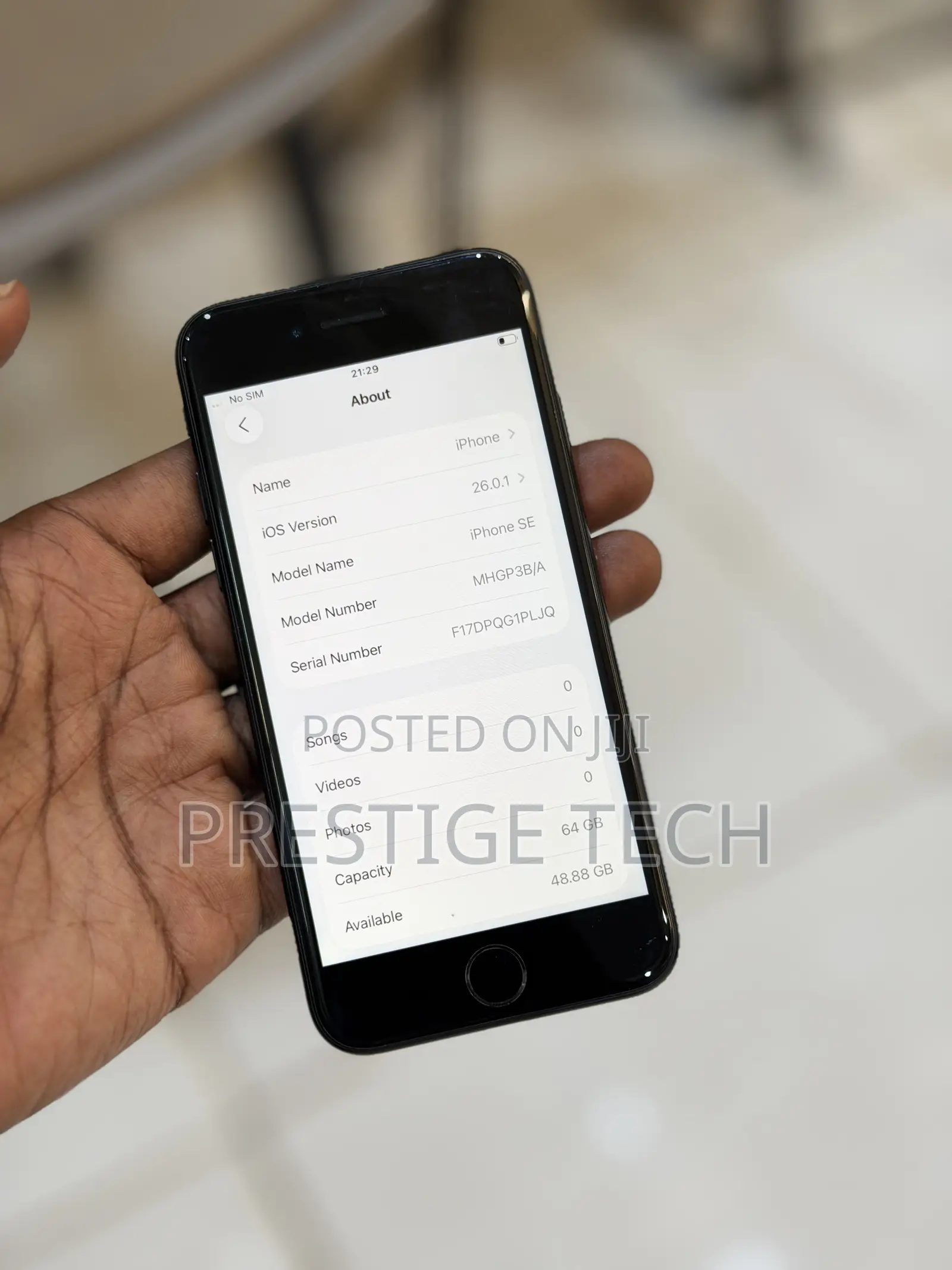 Apple iPhone SE (2020) 64 GB Black