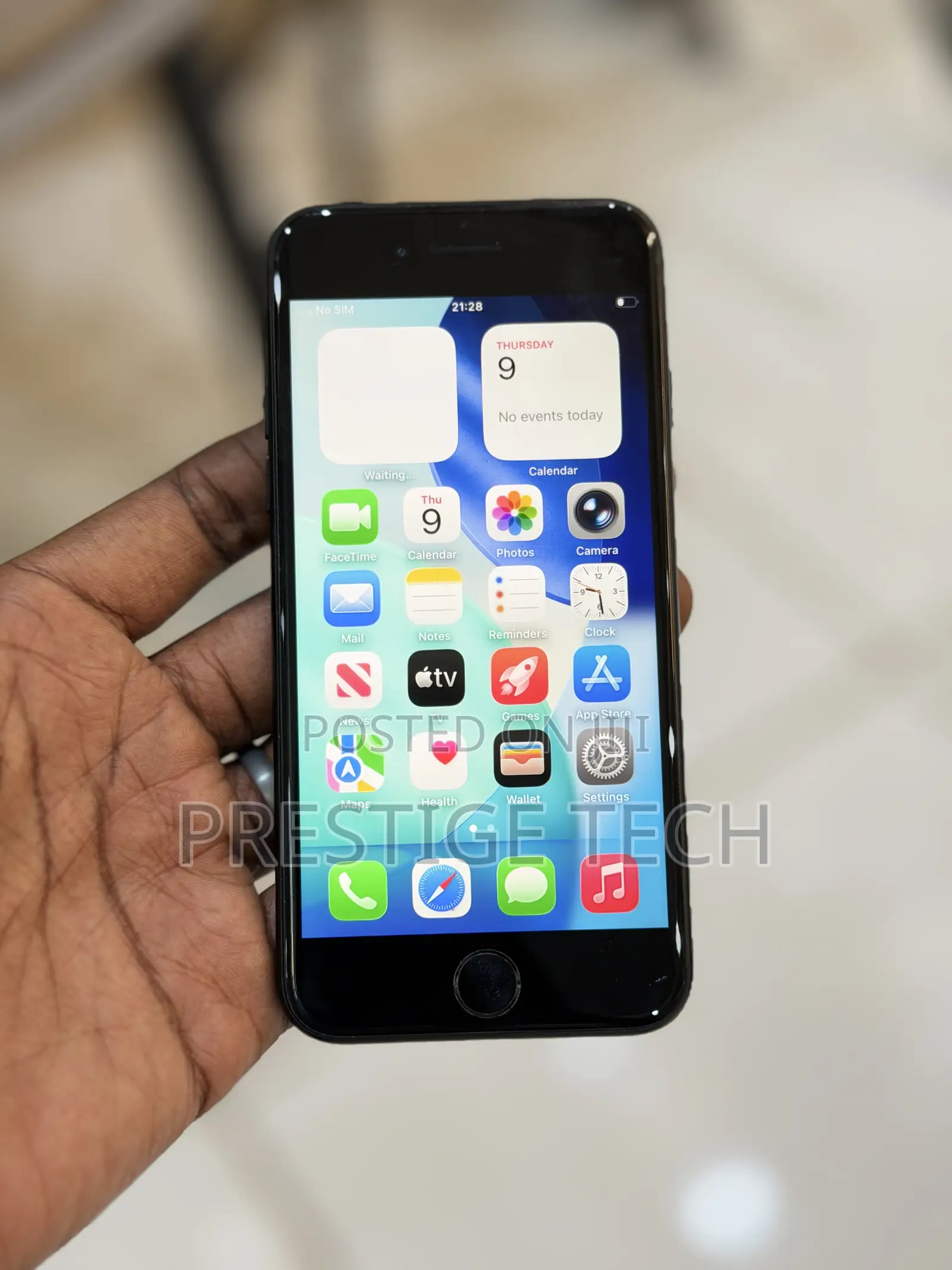 Apple iPhone SE (2020) 64 GB Black