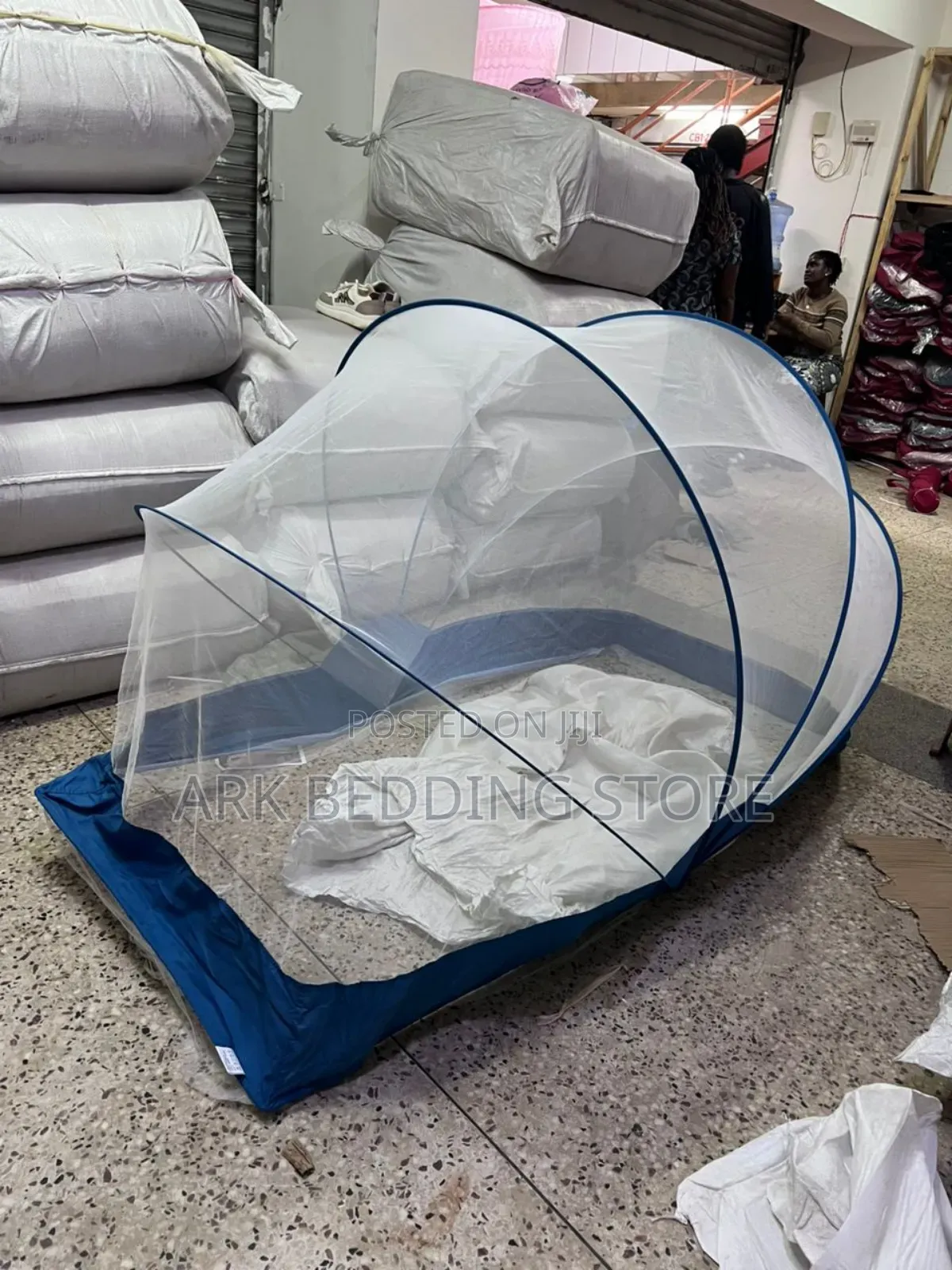 A Foldable Mosquito Nets