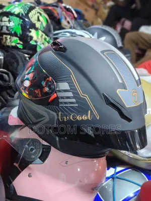 Lv Cool Full-face Motorcycle Helmet
