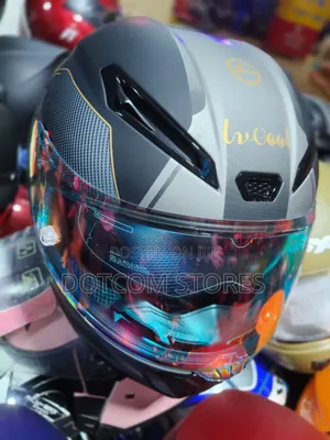 Lv Cool Full-face Motorcycle Helmet