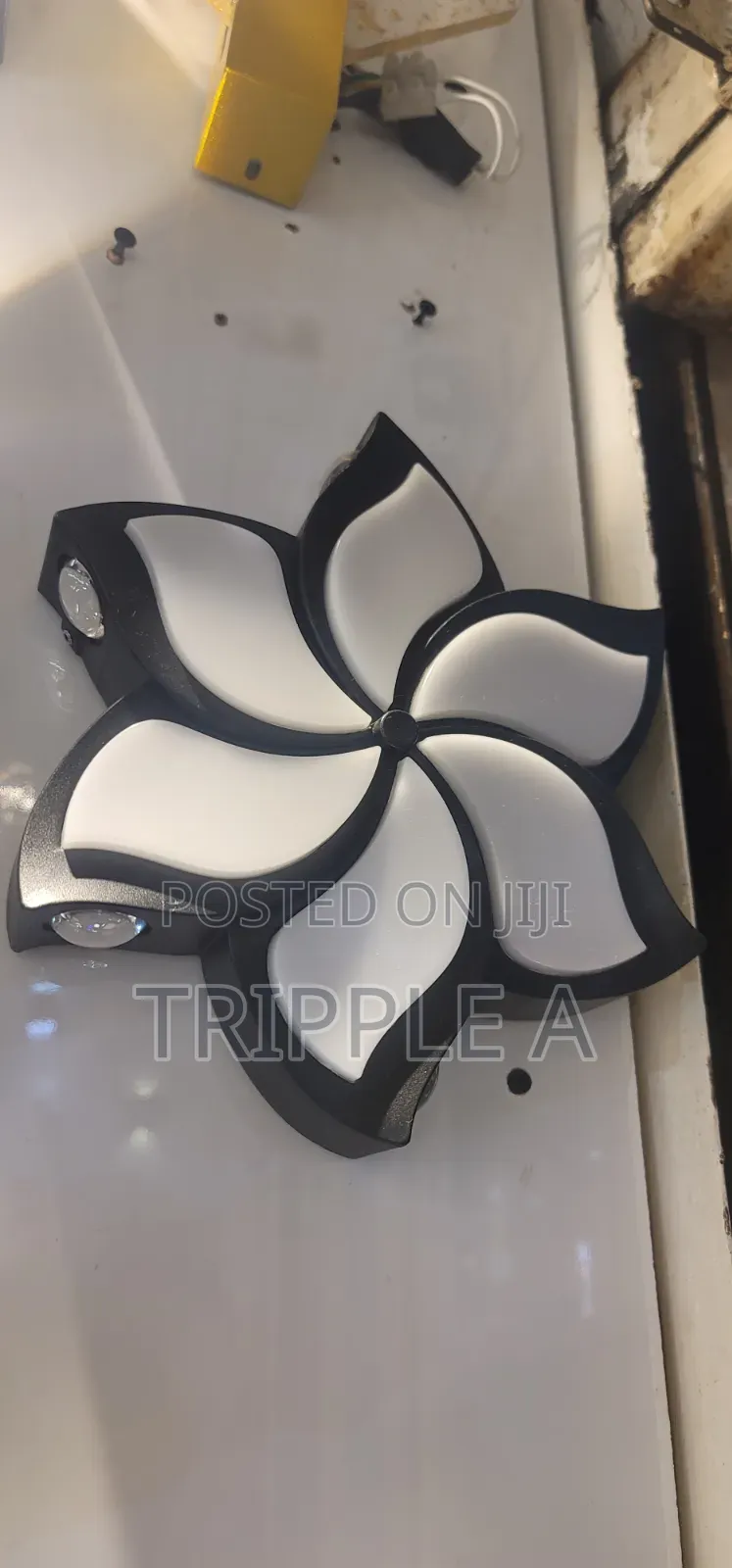 Generic Led Flower Design Wall Lamp