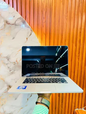 Laptop Apple MacBook Pro 2015 16GB Intel Core i7 SSD 512GB
