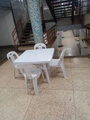 Plastic Table and Chairs Plastic Table and Chairs for Bars Garden