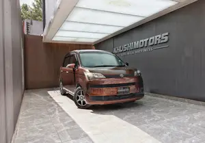 Toyota Spade 2012 Brown