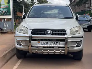 Toyota RAV4 2009 White