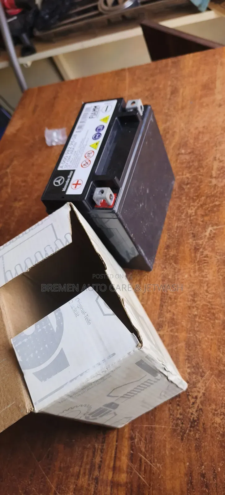 Auxiliary Battery W166