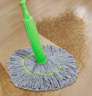 Self-Wringing Twist Mop