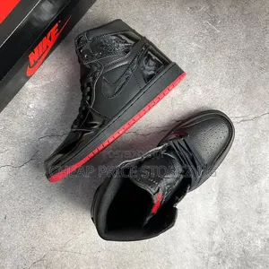- Jordan 1 Retro Highsp Gina (Regular Box)