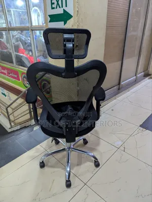Office Chair, With an Headrest and Movable