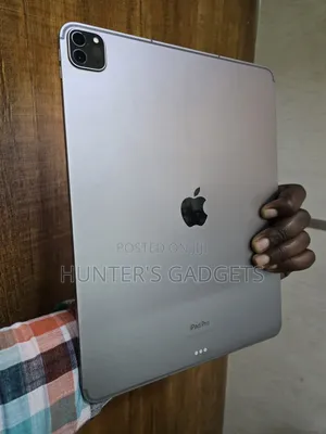 Apple iPad Pro 12.9 (2022) 512 GB Gray