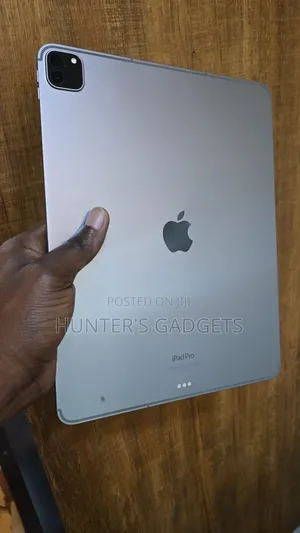 Apple iPad Pro 12.9 (2022) 512 GB Gray