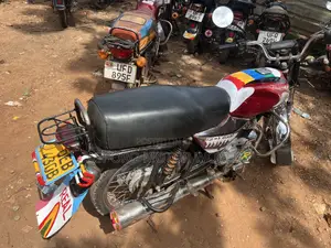 Bajaj Boxer 100 2020 Red