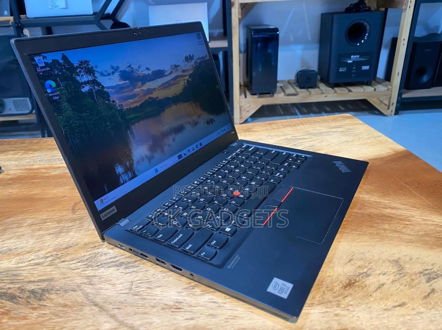 New Laptop Lenovo Thinkpad T14s Gen 2 8GB Intel Core i7 SSD 512GB