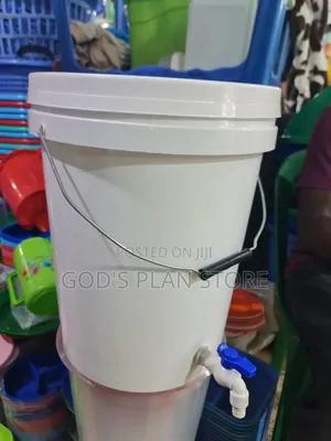Plastic Empty Bucket With the Tap Plastic Bucket With the Tap 20litres