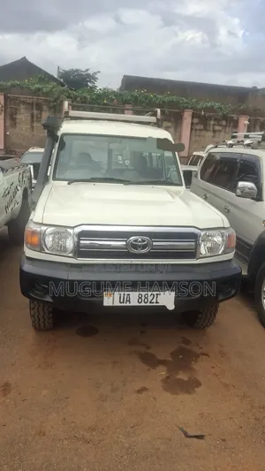 Toyota Land Cruiser Prado 2009 White