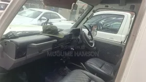Toyota Land Cruiser Prado 2009 White