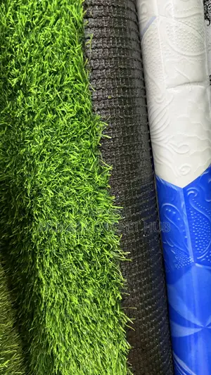 Soft Green Artificial Grass Carpet for Balconies Indoor Use