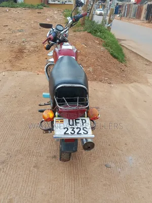 Bajaj Boxer 2023 Red