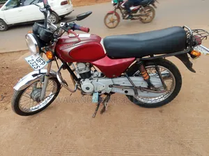 Bajaj Boxer 2023 Red