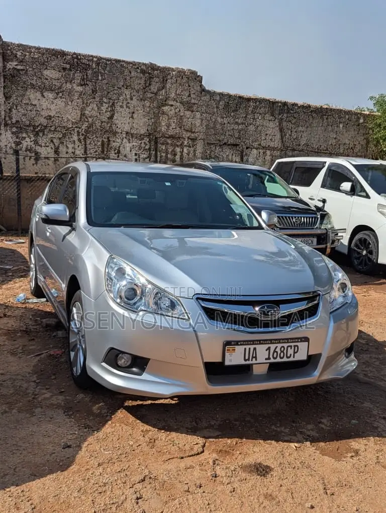 Subaru Legacy 2012 Silver