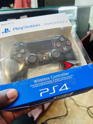 Sony Entertainment - Dualshock 4 Wireless Controller - Jet Black
