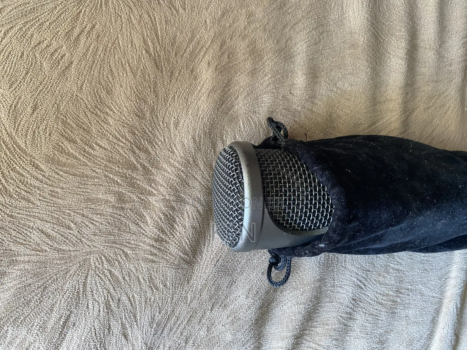 Takstar Sm-7b Condenser Microphone.