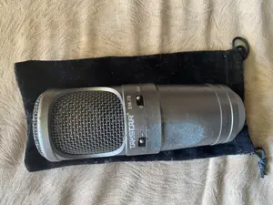 Takstar Sm-7b Condenser Microphone.