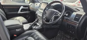 Toyota Land Cruiser 2017 Gray