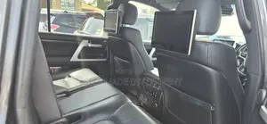 Toyota Land Cruiser 2017 Gray