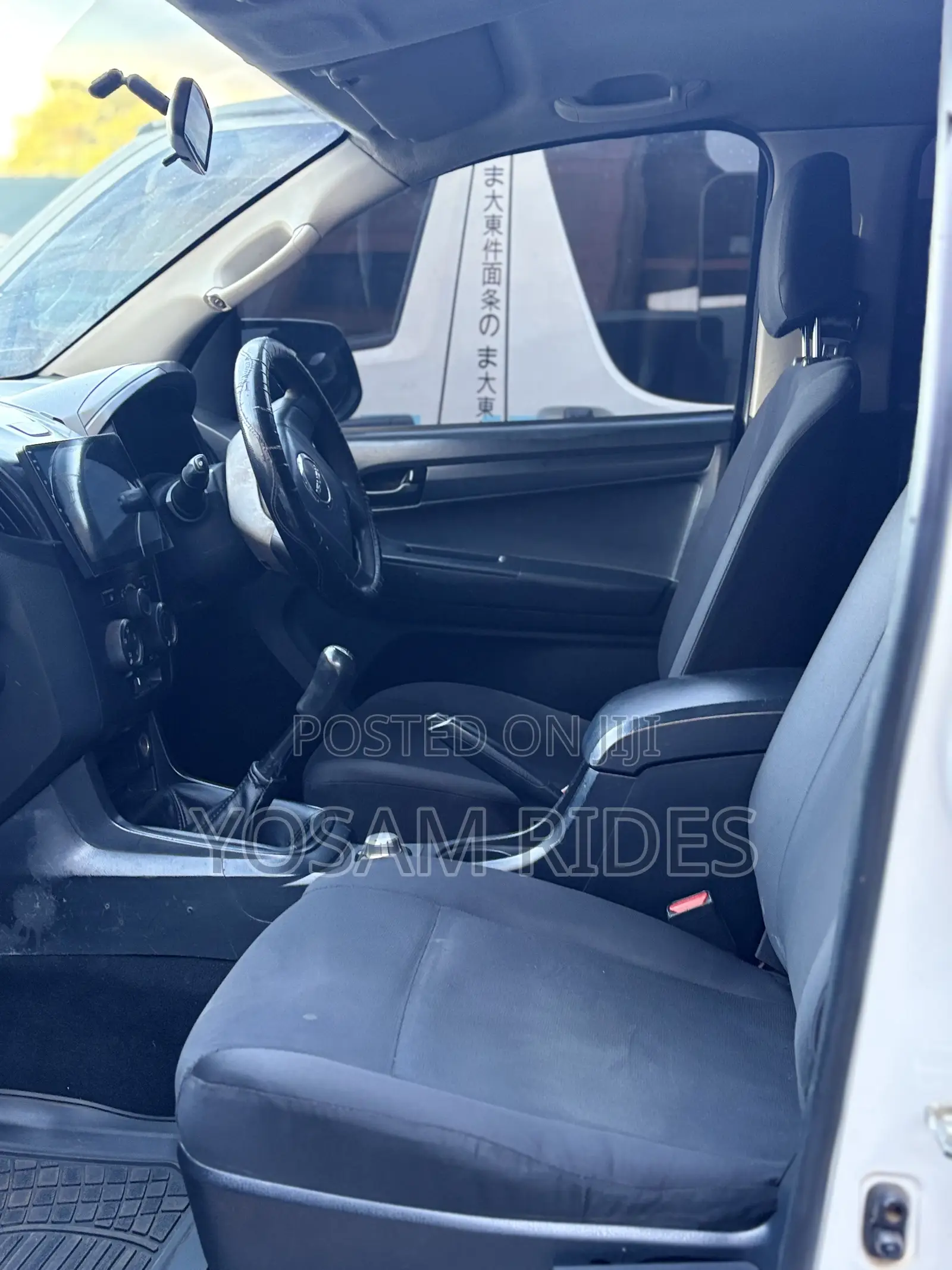 Isuzu D-MAX 2014 White