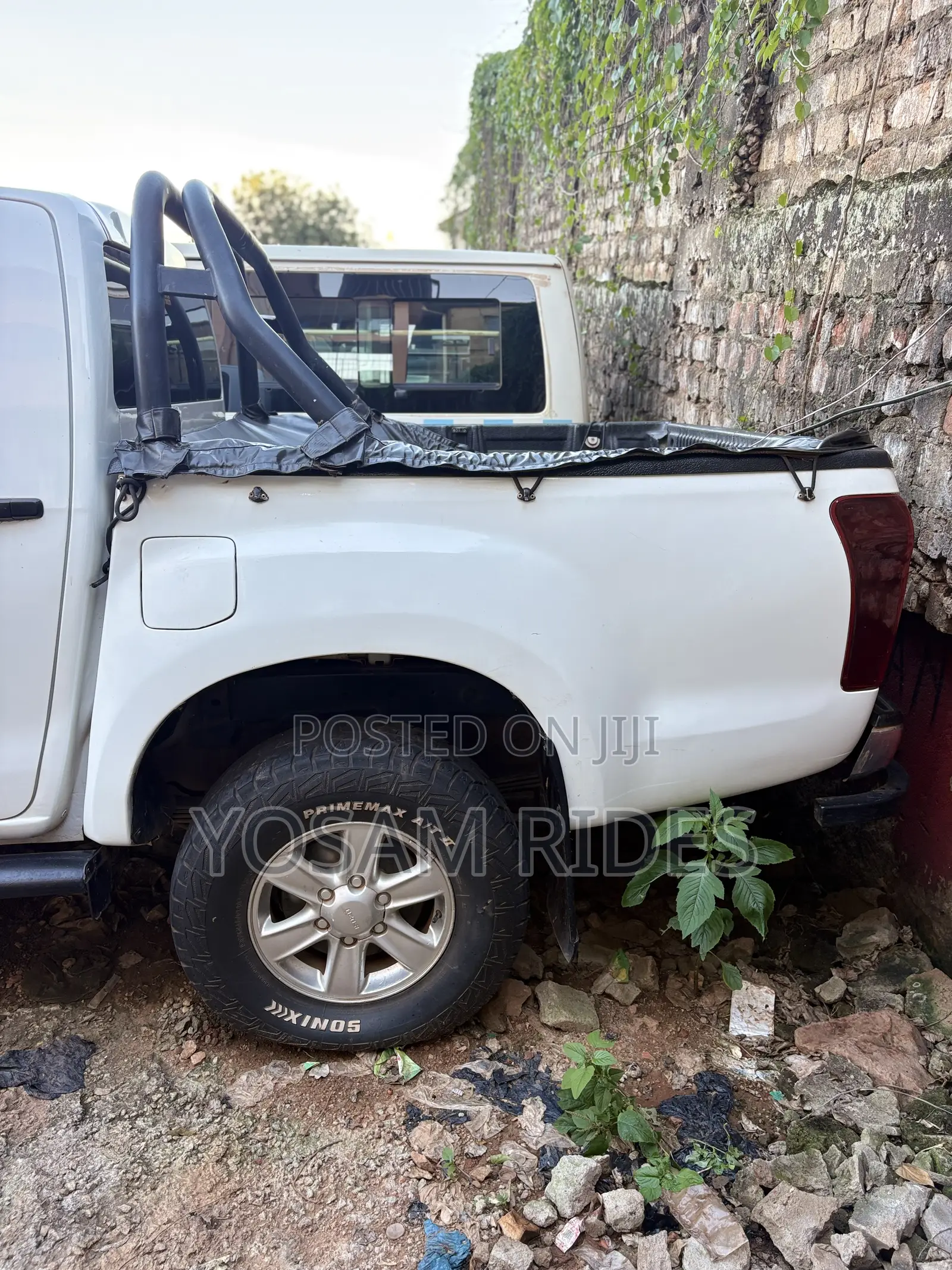Isuzu D-MAX 2014 White