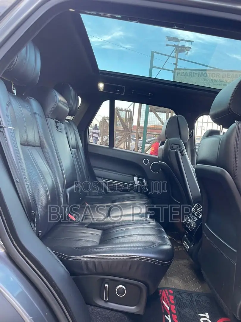 Land Rover Range Rover Vogue 2016 Gray
