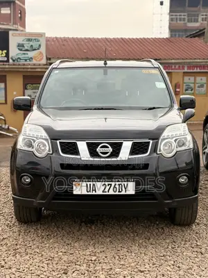 Nissan X-Trail 2.0 Petrol XE 2012 Black